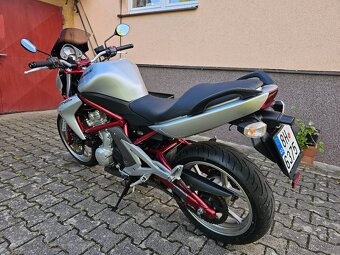 Kawasaki ER6n ABS, najeto pouze 19 tis. km, perfektni stav - 4