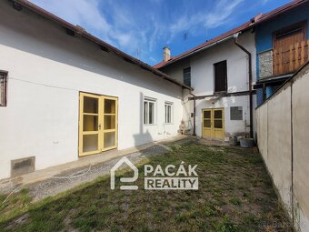 Prodej rodinného domu s průjezdem a zahradou o výměře 434m2  - 4