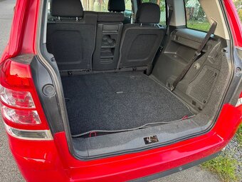 Opel Zafira 1,6 85 kw rok 2011 - 4