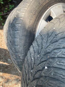 Zimní kola Nokian 185/65/15 Dacia 4x100 - 4