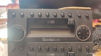 đź“» Autorádia Ĺ koda (Fabia) – nefunkÄŤnà ❌ na dĂly - 4