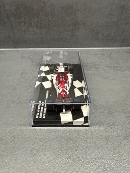 Model F1 Kimi Räikkönen - 4