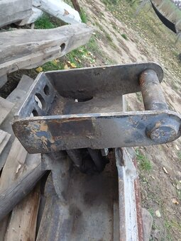 Svahova lzice hydraulický naklapeci - 4