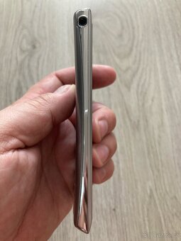 Sony Xperia Arc S - 4