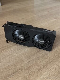 Asus RX 5700 8GB Dual - 4