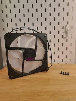 Cooler Master SickleFlow 140 + Cooler Master CF120 - 4