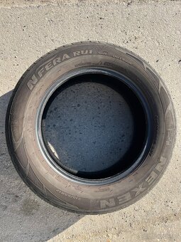 Pneu 215/65/17 - 4