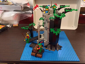 LEGO Castle 6077 Forestmen's River Fortress - 4