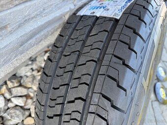 VW Transporter Multivan T5-letní sada 5x120 R16 215/65/16C - 4