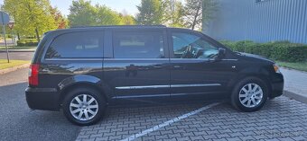 Prodám Chrysler Town Country - 4