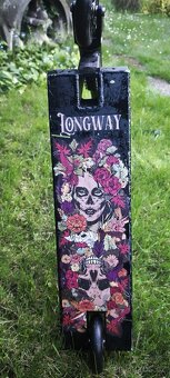 Santa Muerte Freestyle koloběžka - 4