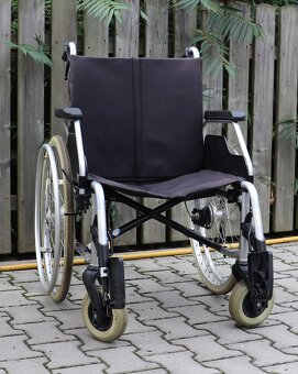 010-Mechanický invalidní vozík Meyra. - 4