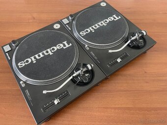 Technics SL 1200 - 4