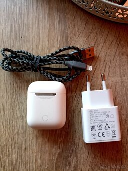 Apple AirPods 2 - 4