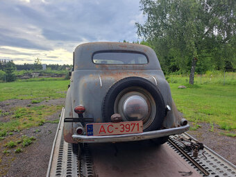 Moskvič 401 - 4