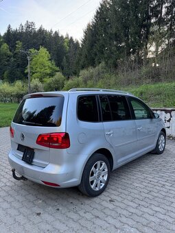 Volkswagen Touran 1.6 TDI 77kw Life, Light & Park Assist - 4
