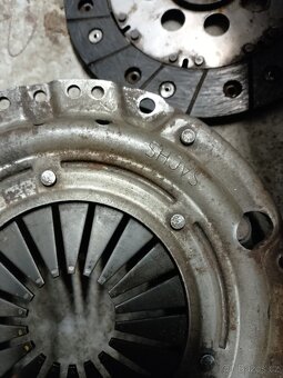 Škoda 105L 120L 125L přítlačák 190 - 4