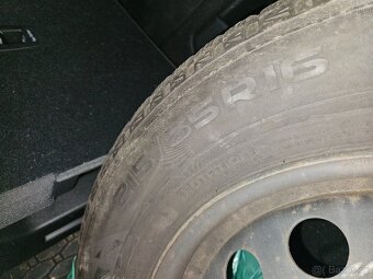 Zimni pneu + plechove disky - 4