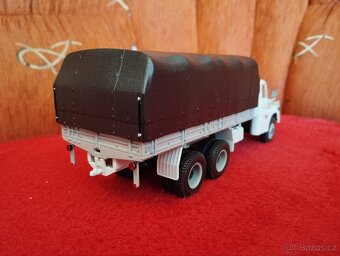 Tatra148 VNM 1:43 Modimio - 4