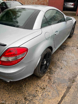 MERCEDES BENZ SLK r171 350 V6 na náhradní díly - 4