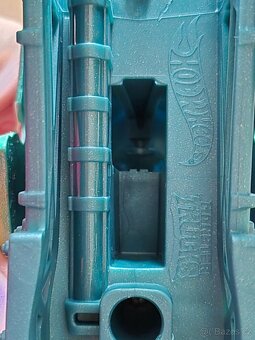 Hot WheelsMonster Trucks - 4