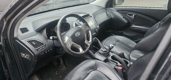 Hyundai ix35 2.0 CRDI 135kw 2011 díly - 4