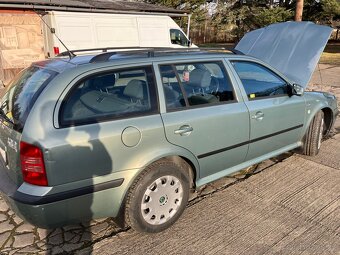 Škoda octavia 1,6 benzin - 4