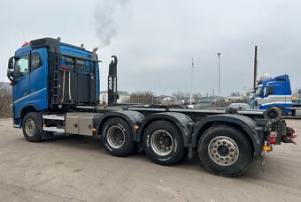 Volvo FH16 750 8x4 nosič kontejneru - 4