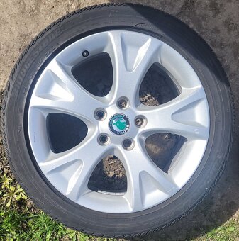 📌 Sada 4x alu kola Škoda 17" + pneu – 5x112, ET54 - 4