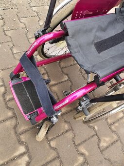 invalidní vozík Otto Bock, skládací, pro dítě - 4
