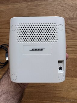 Bose Colour Soundlink - 4