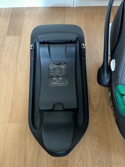 Autosedačka Cybex Aton B2 i-Size + base one - 4