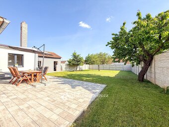 Prodej zerekonstruovaného rodinného domu 4+kk, 620 m2 - Velk - 4