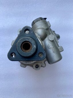Čerpadlo servořízení 8D0145156T - 4