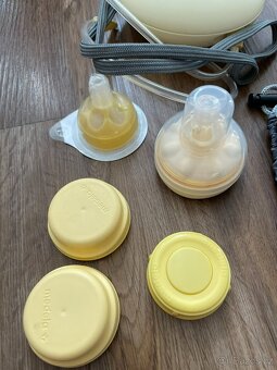 Medela elektronická odsávačka + příslušenství - 4