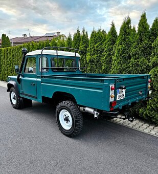 LAND ROVER DEFENDER 110 2.5D - SKVĚLÝ STAV PO REVITALIZACI - 4