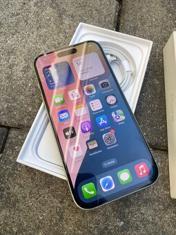 iPhone 15 128Gb v hezkém stavu, zelený - 4