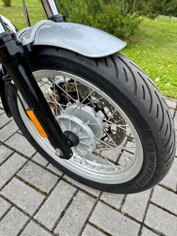 Royal Enfield Interceptor 650 - 4