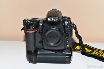 Nikon D700 + Battery Grip - 4