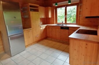 Borovicová linka do U včetně spotřebičů, 5042 - 4