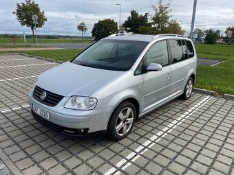Volkswagen Touran 2.0tdi DSG - 4