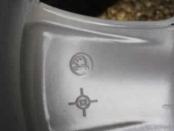 alu original Škoda zimní 225/45/17, 5x112, Nexen 7mm - 4