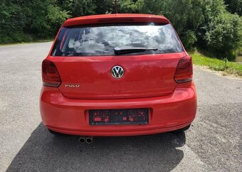 Volkswagen Polo 1.2i Klima, ABS benzín manuál 44 kw - 4