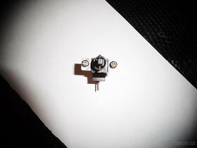 SÍťový vypínač na AKAÍ GX 9 - 4