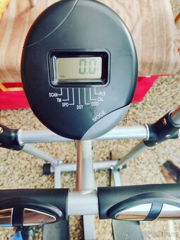 Eliptický trenažér,1 zátěž - 4