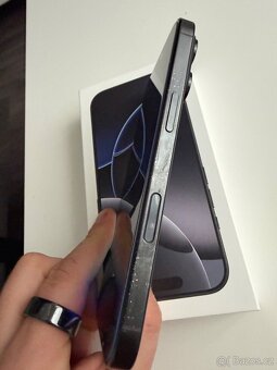 Iphone 16 pro 128 gb black titanium - 4