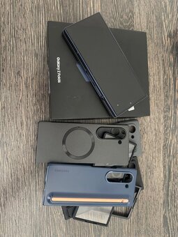 Samsung Z Fold 6 - 4