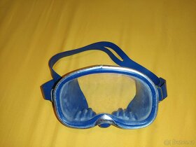 Retro dětské ploutve a potápěčské brýle - 4