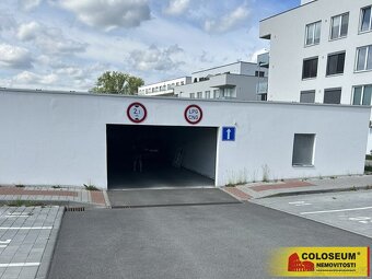 Boskovice, garážové stání, 13 m2, parkovací dům, bezpečnostn - 4