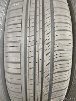 215/65/16 letni pneu 215/65 R16 - 4